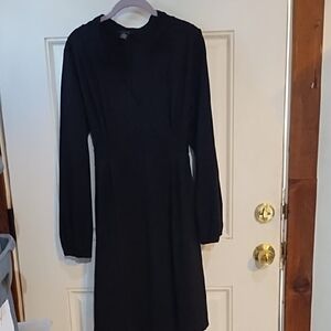 Allison Morgan Black Long-Sleeve V-Neck Dress